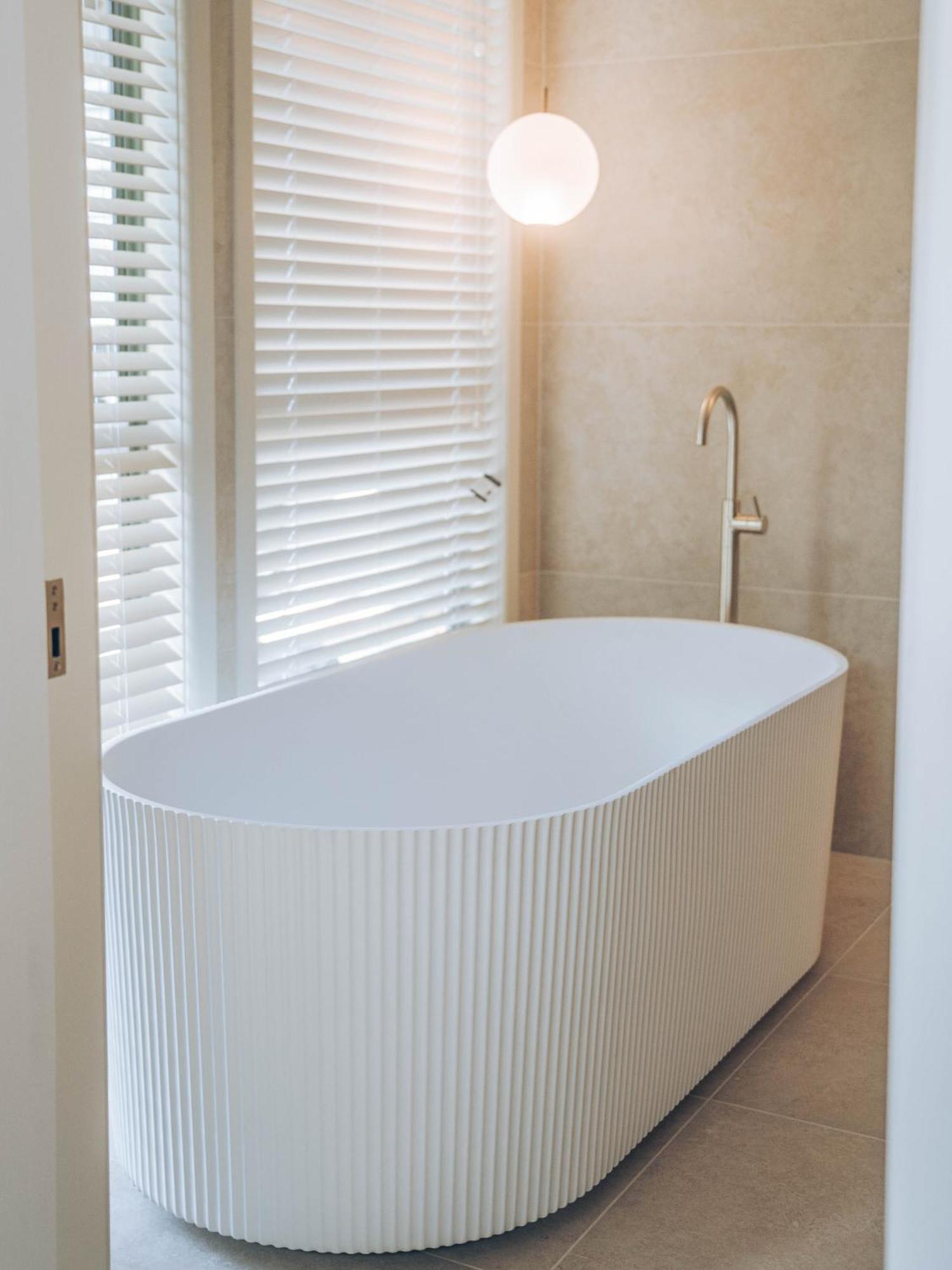 Risby Cove Boutique Hotel Strahan Esterno foto