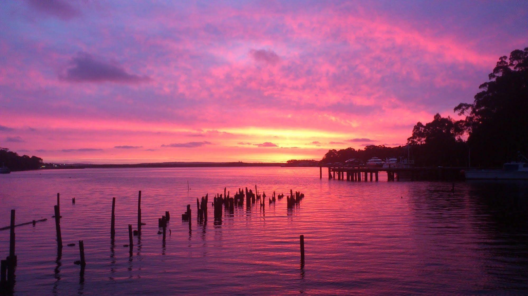 Risby Cove Boutique Hotel Strahan Esterno foto